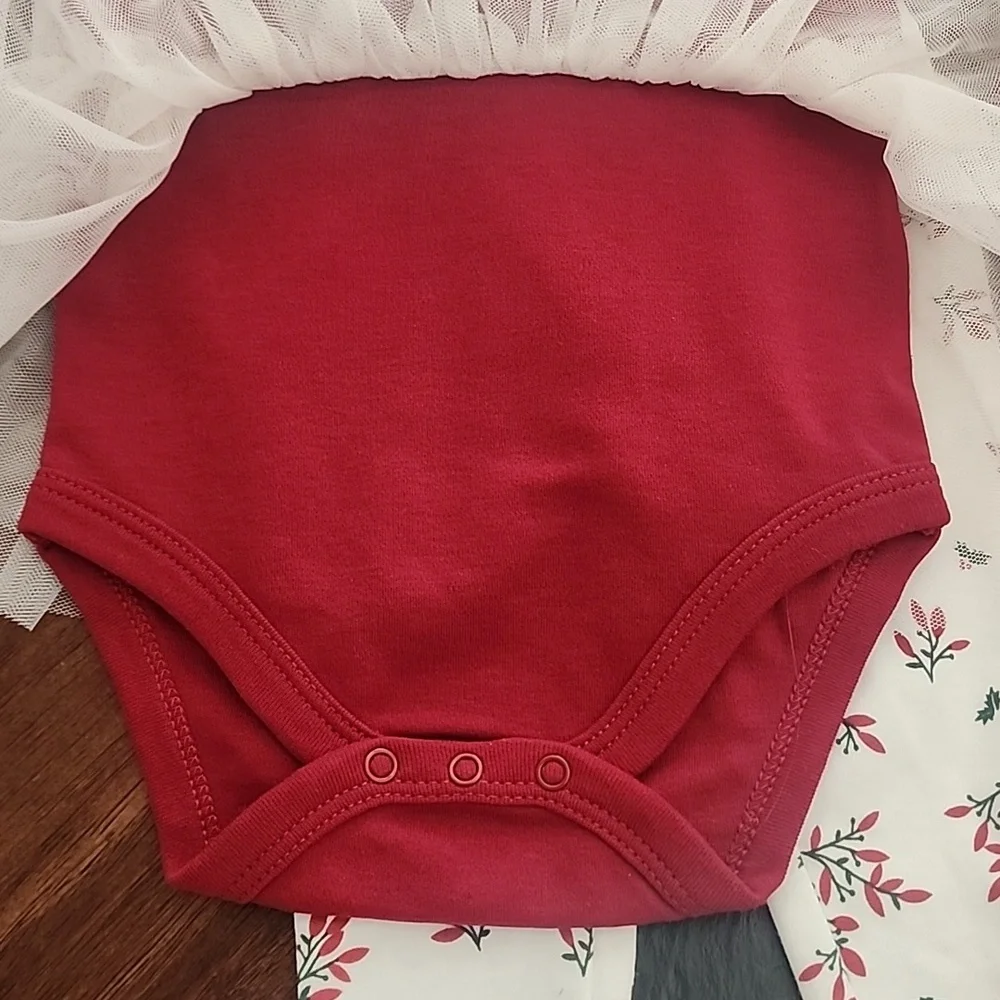 Pl. baby 4 Piece Holiday Outfit, NWT! Size 9months